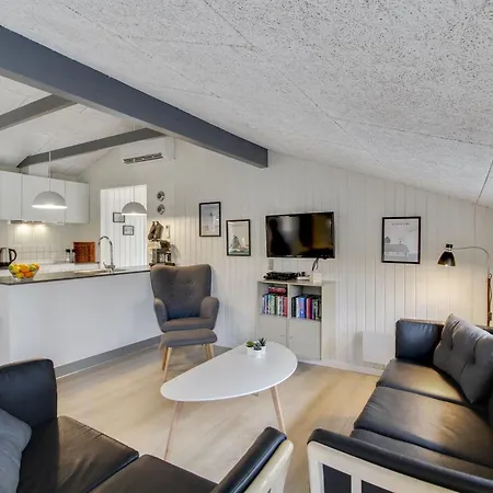 Hariette By Interhome Give